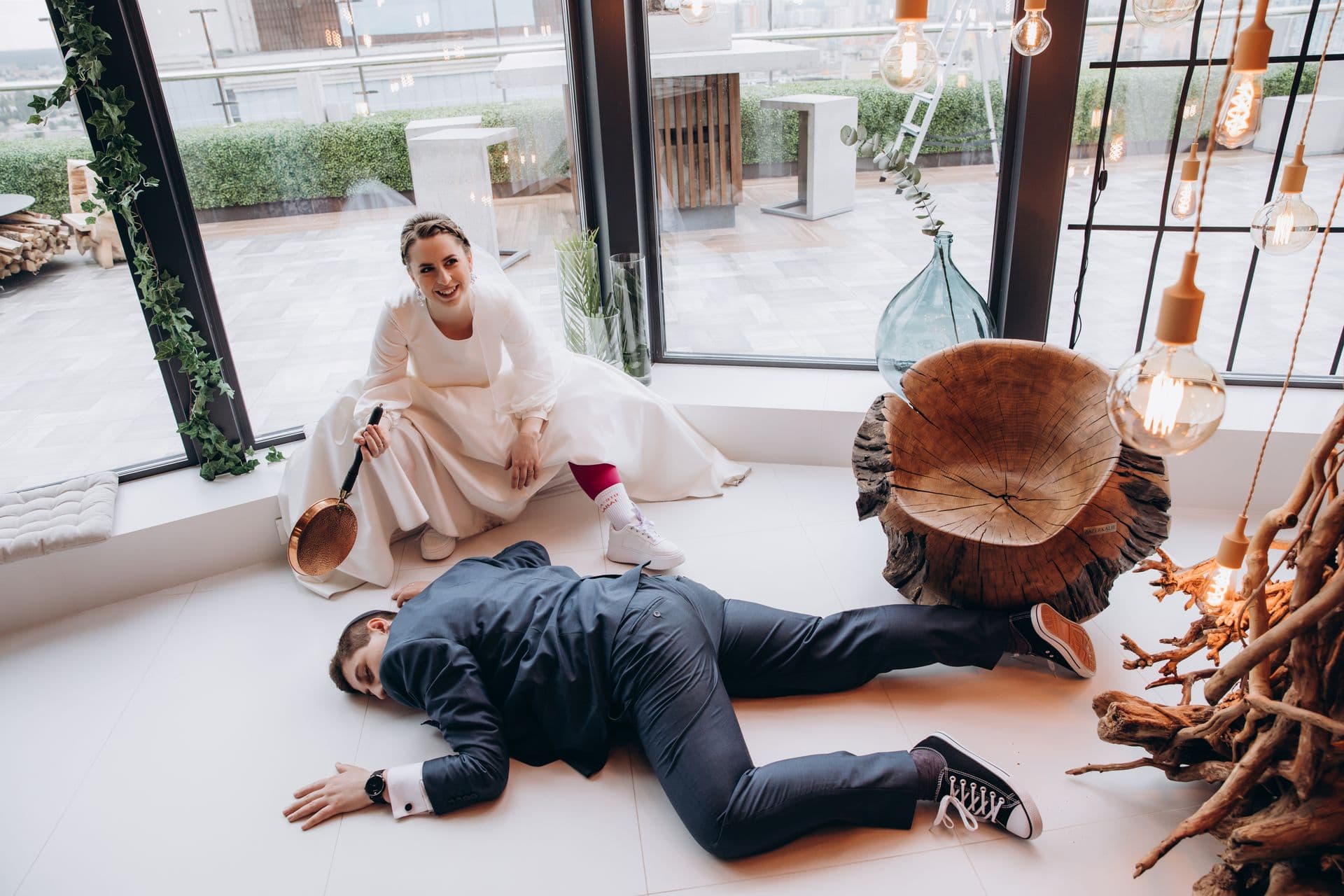 Wedding day timeline: yours, and the one others actually need